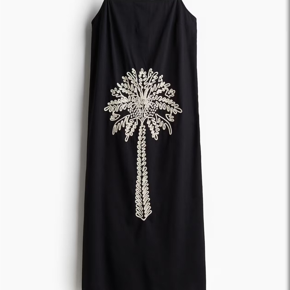Elegant Black Dress with Palm Embroidery